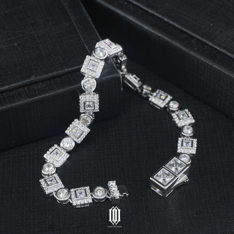 Clustered Square Brilliant Bracelet - White Gold
