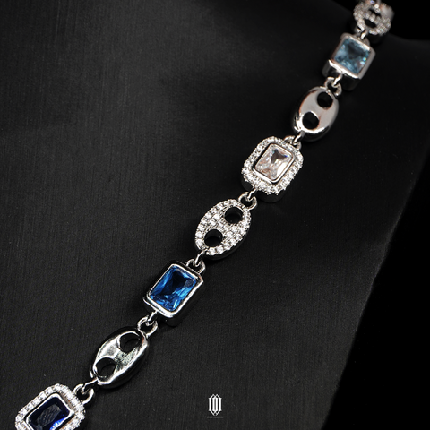 Clustered Blue G Link Necklace - White Gold