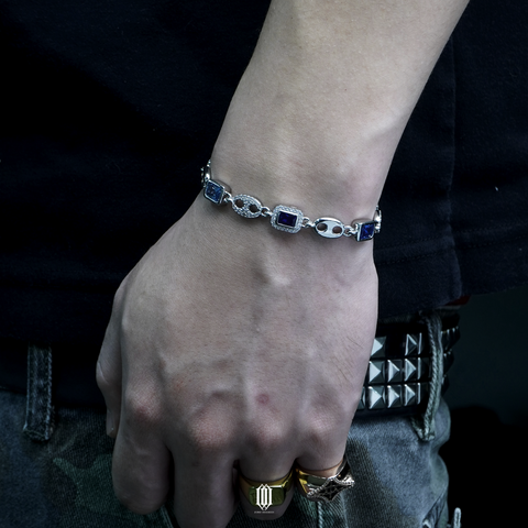 Clustered Blue G Link Bracelet - White Gold