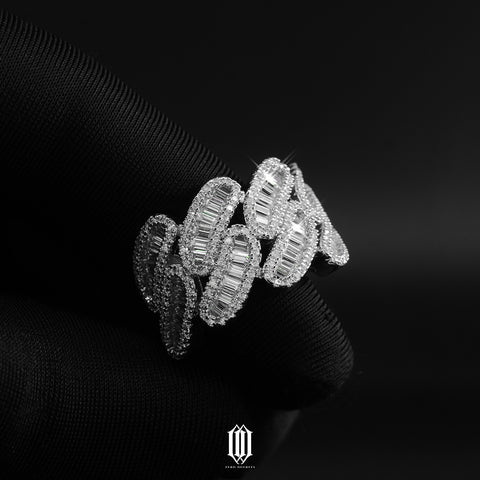 VVS Moissanite Chunky Baguette Ring