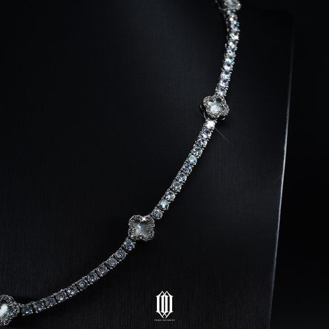 4mm Grey Clover Tennis Necklace - White Gold