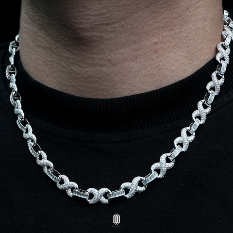 10mm Infinity Link Necklace - White Gold