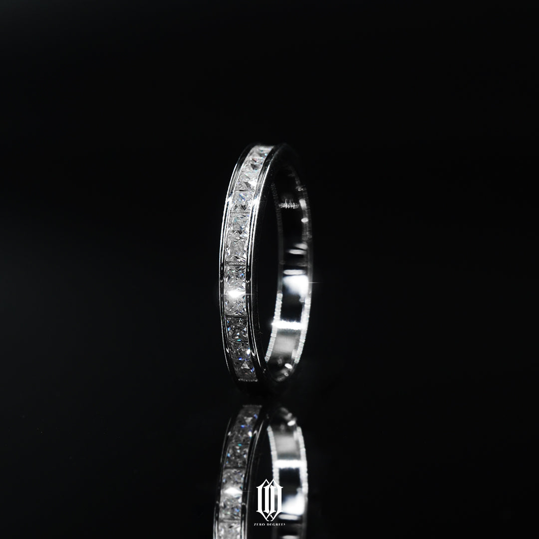 VVS Moissanite Half Band Single Row Princess Cut Ring