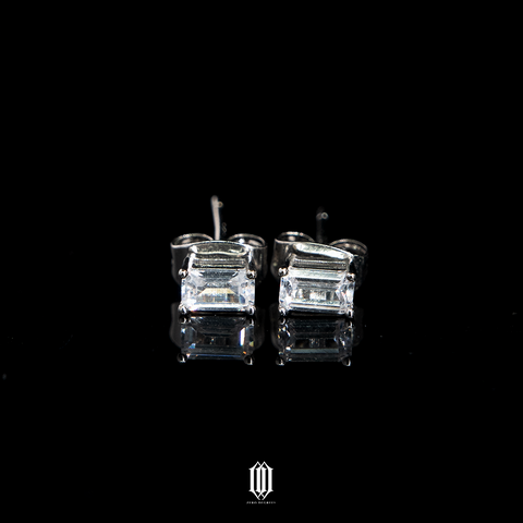 Zero Degrees Baguette Earstuds