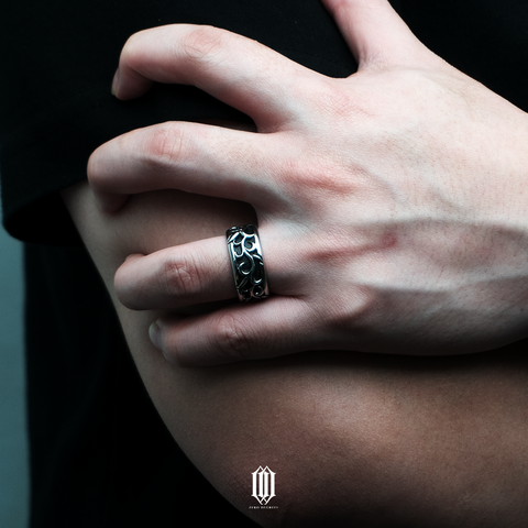 Plain Jane Wild Thorn Ring