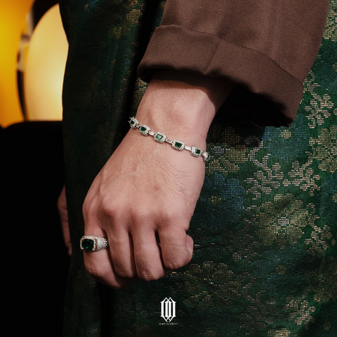 Clustered Baguette Emerald Bracelet - White Gold