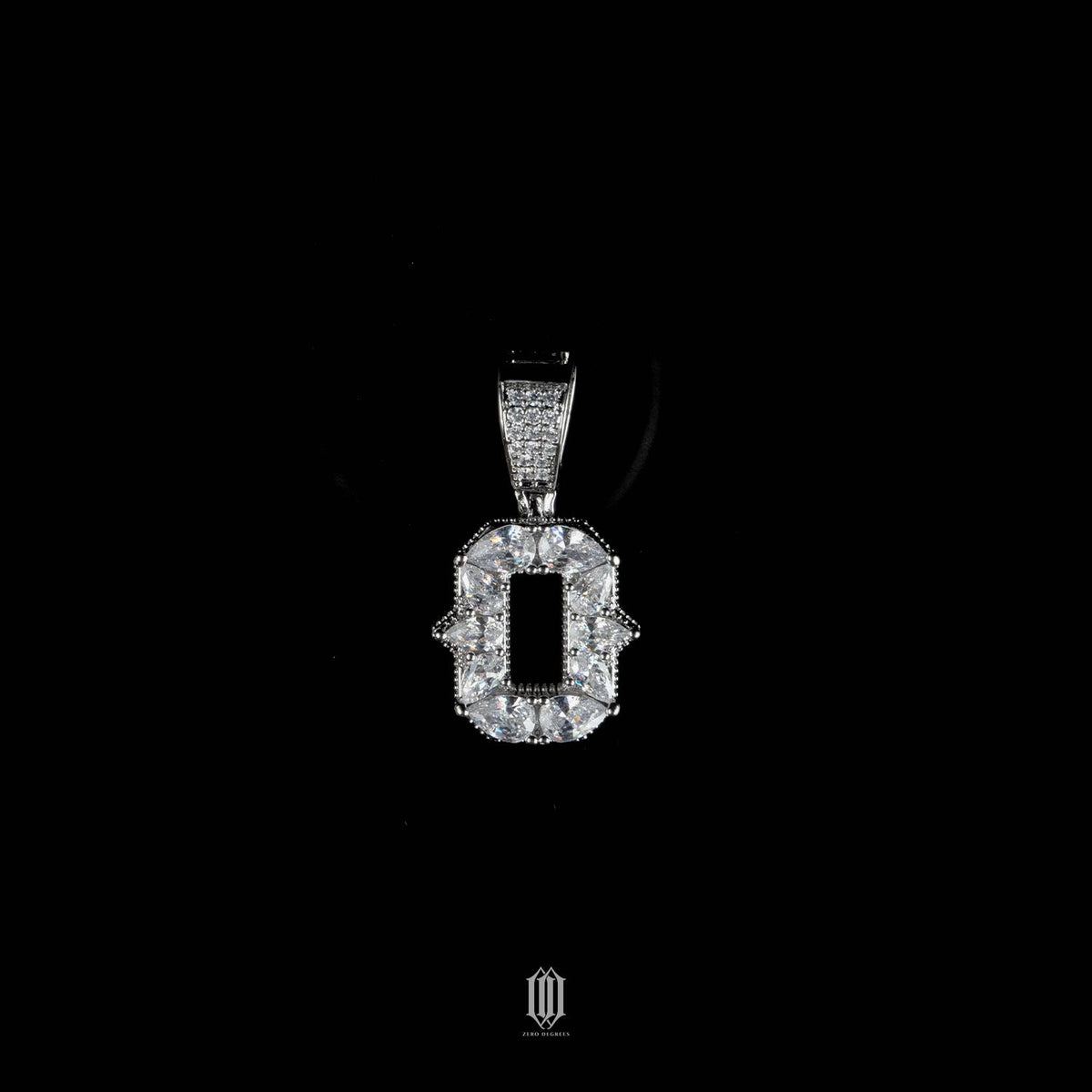 Distinct Cut Letter Pendant - White Gold - Letter O