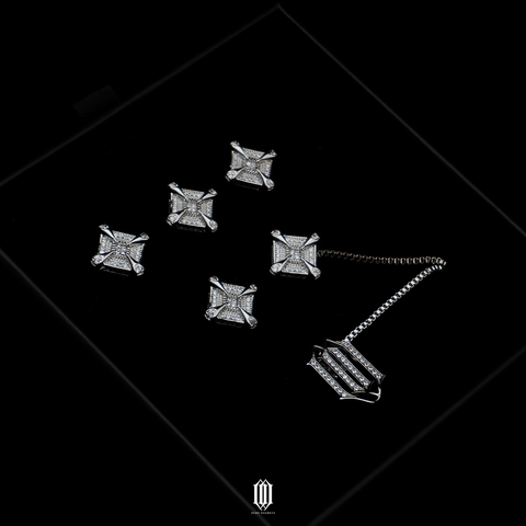 Crest Pave Butang Baju - White Gold