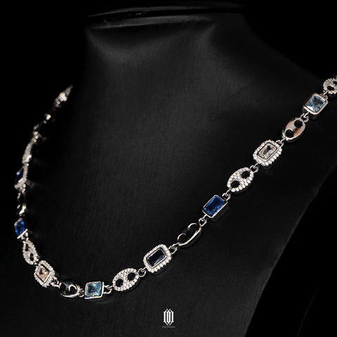 Clustered Blue G Link Necklace - White Gold