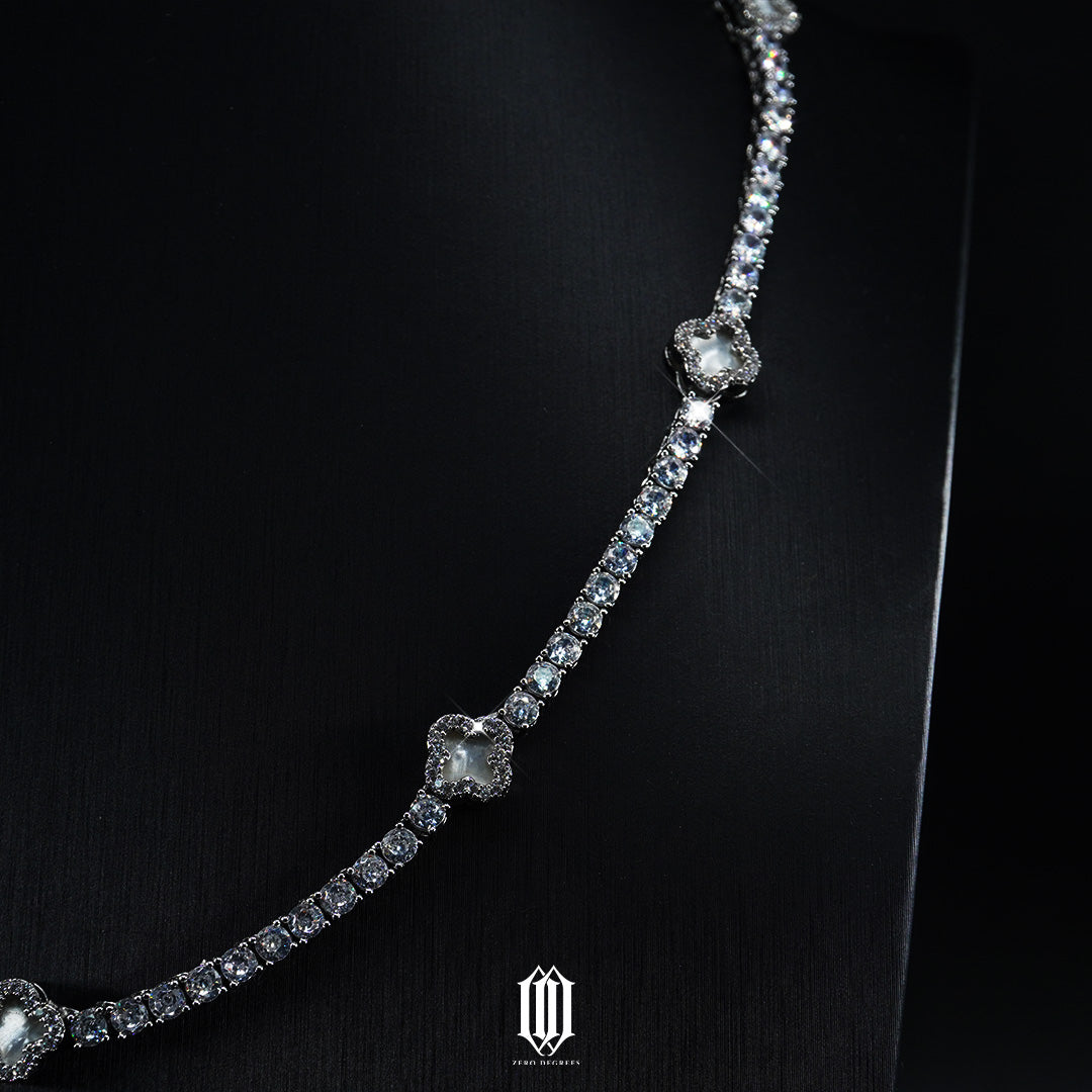 4mm Grey Clover Tennis Necklace - White Gold
