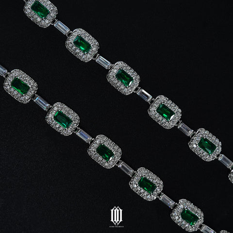 Clustered Baguette Emerald Bracelet - White Gold