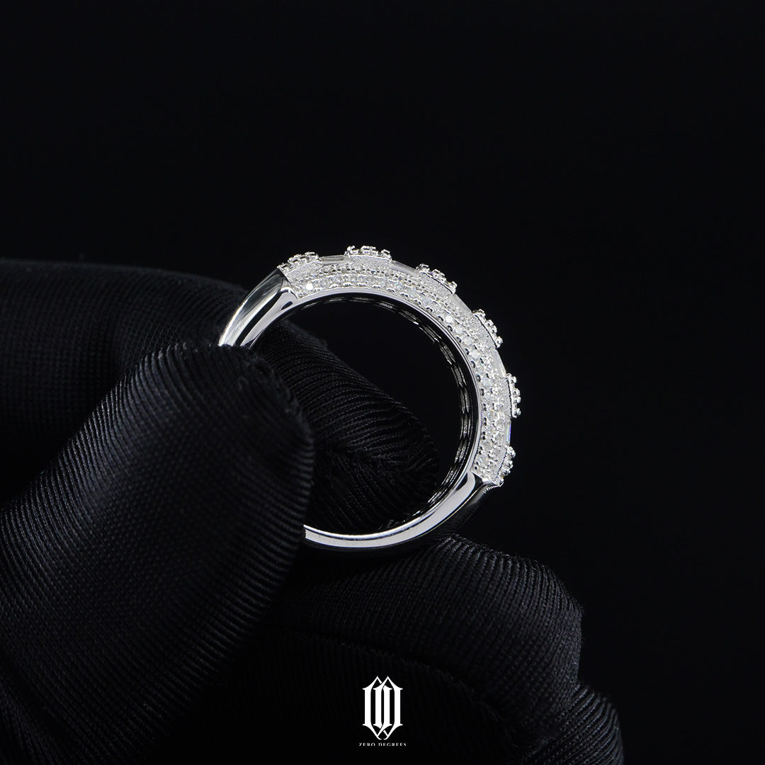 VVS Moissanite Clustered Setting Baguette Ring