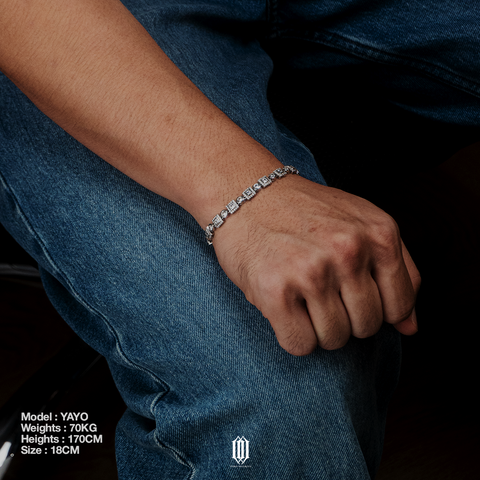 Clustered Square Brilliant Bracelet - White Gold