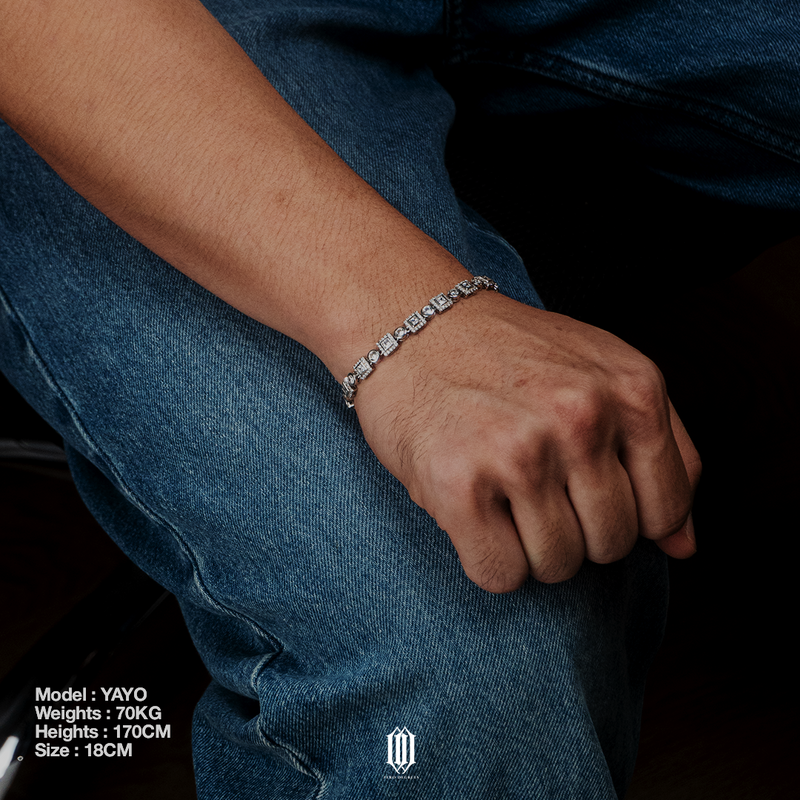 Clustered Square Brilliant Bracelet - White Gold