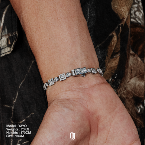 Clustered Square Brilliant Bracelet - White Gold