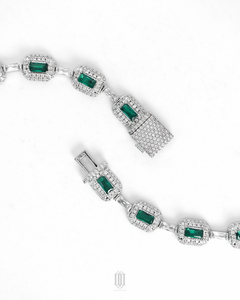 Clustered Baguette Emerald Bracelet - White Gold