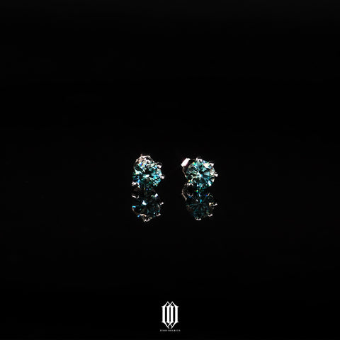 Dragon Claw Moissanite Earstuds Aquamarine