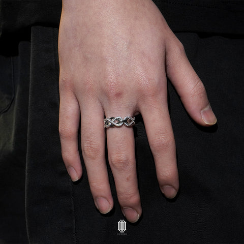 Chrono Infinity Weave Ring - White Gold