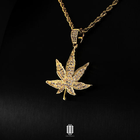 Maple Leaf Pendant - Gold