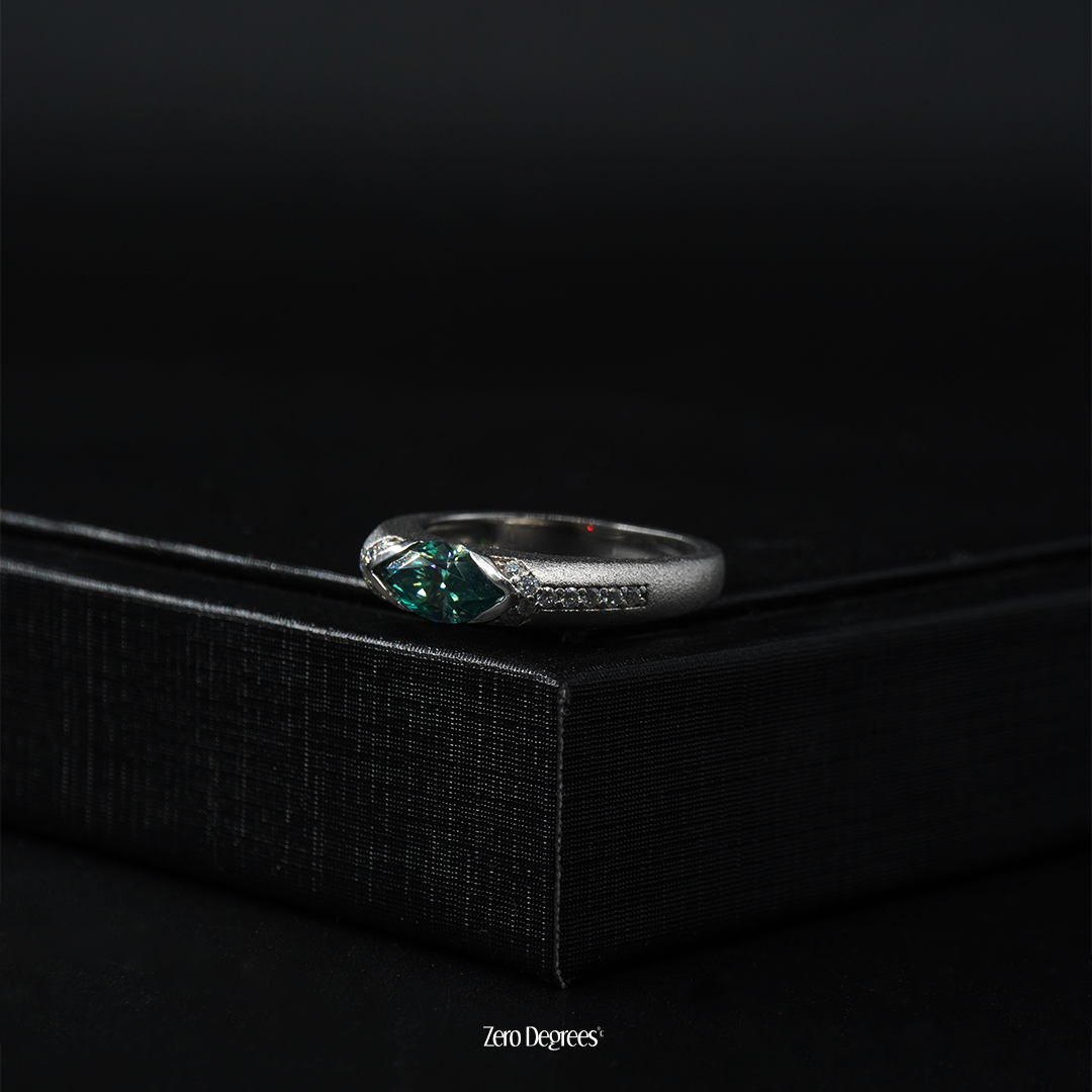 VVS Moissanite Emerald Green Ring - White Gold