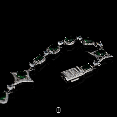 Clustered Distinct Cut Bracelet - Green