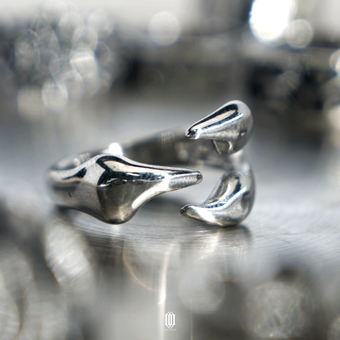 Plain Jane Claw Ring