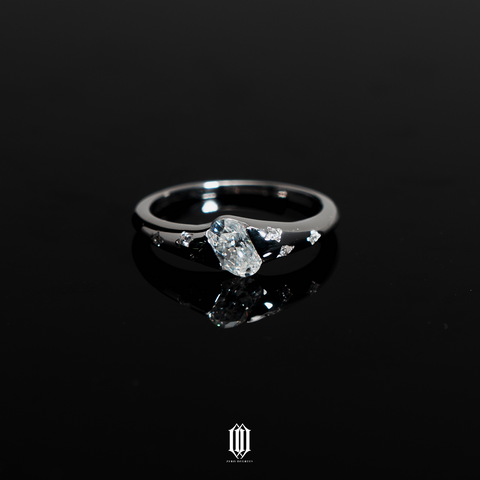 VVS Moissanite Aira Ring - White Gold