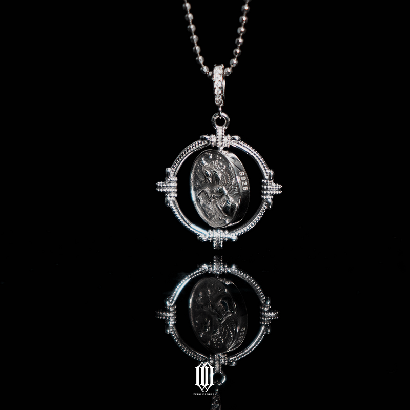 S925 Spinning Stallion Pendant