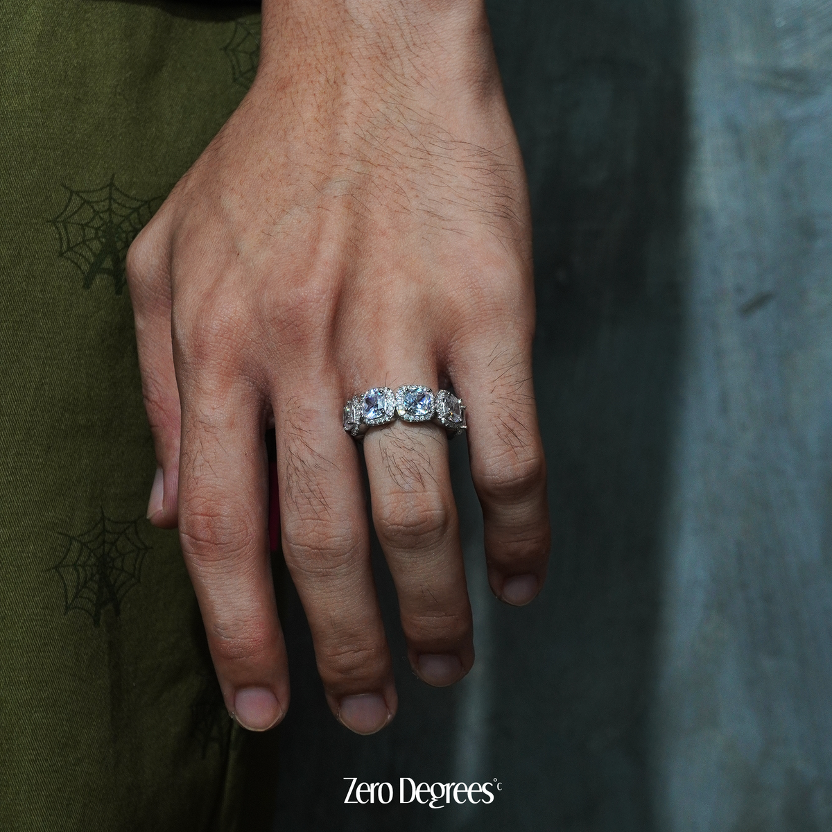 Clustered Cubic Ring - White Gold