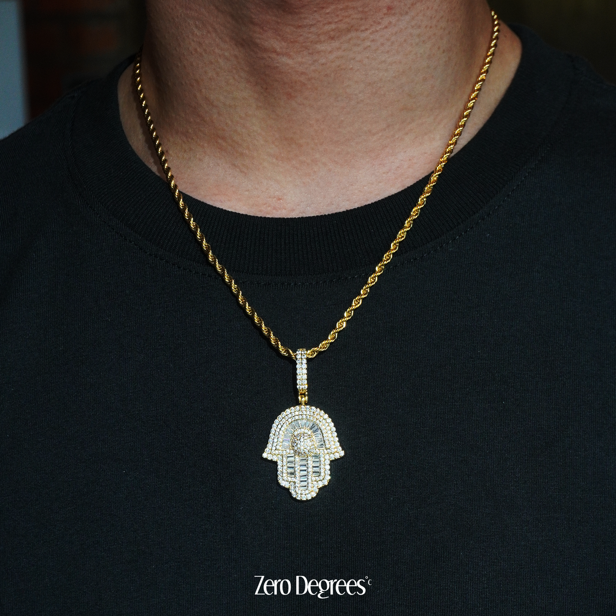 Hamsa Pendant - Gold